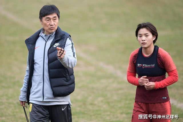 中国足协推进教练考培分离改革 社会力量可参与教练培训